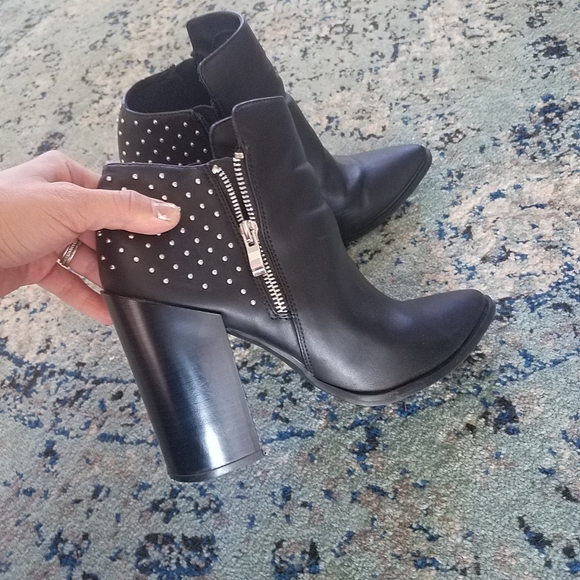 Booties - Picture 4 of 5